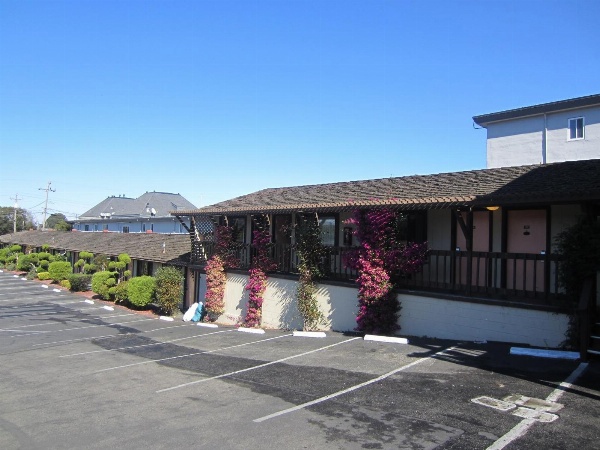 Monterey fairgrounds inn image 1